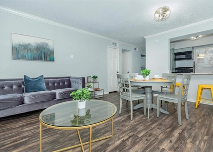 3001 Hillcroft Street - Photo 1