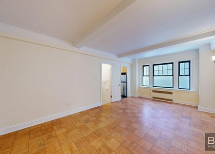 Christopher Street - Photo 1