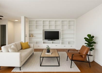 5625 Sumner - Photo 1