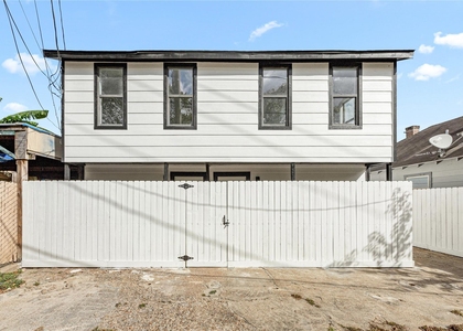 3229 Holman Street - Photo 1