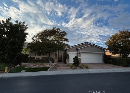 483 Lyle - Photo 1