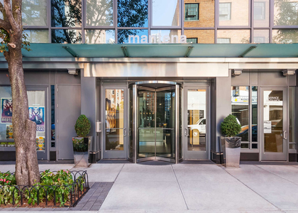 431 W 37th Street - Photo 1