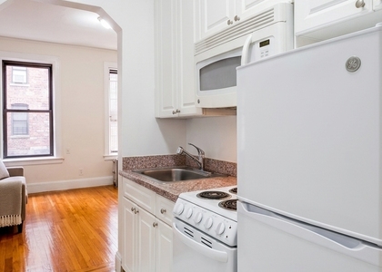2nd Avenue - Photo 1