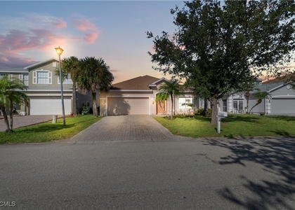 8125 Silver Birch Way - Photo 1