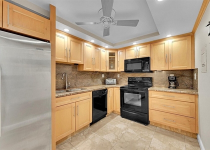 525 N Ocean Boulevard - Photo 1