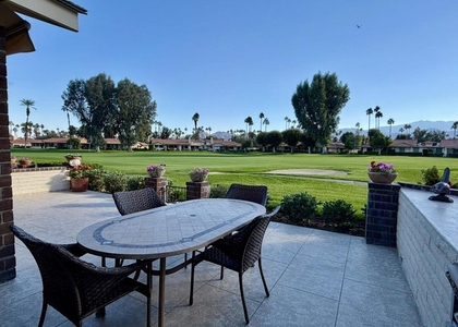 205 Las Lomas - Photo 1