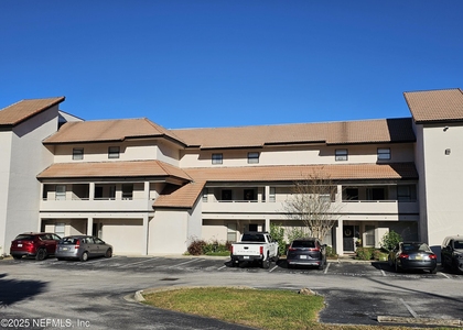 1307 River Hills Circle E - Photo 1