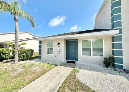 5453 16th Place Sw - Photo 1