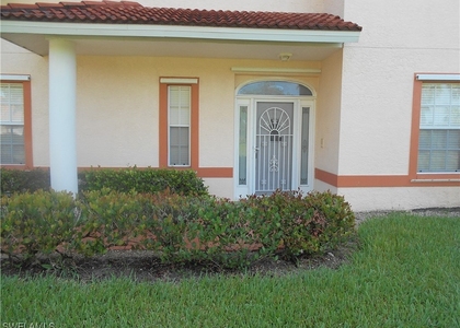 230 W Naomi Drive - Photo 1