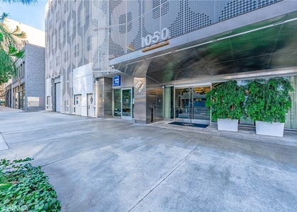 1050 S Grand - Photo 1