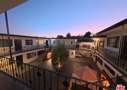 6607 N Figueroa Street - Photo 1