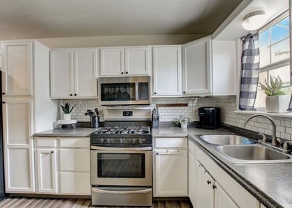 1208 S 19th St - Photo 1