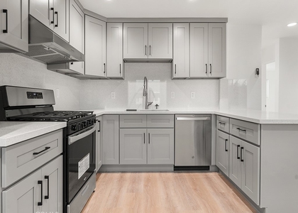 308 S Laurel Street - Photo 1