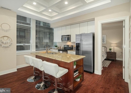 1501 Locust Street - Photo 1