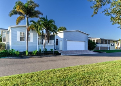 2 Emden Circle - Photo 1