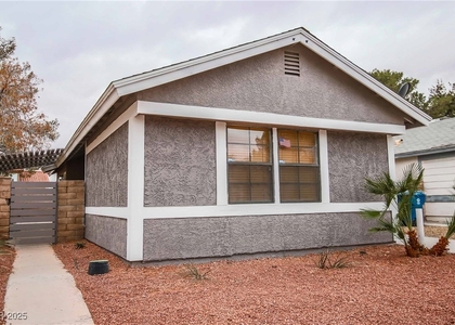 7399 Topeka Drive - Photo 1