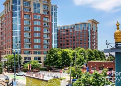 125 W Tremont Avenue - Photo 1