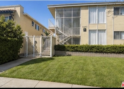 1441 S Hayworth Avenue - Photo 1