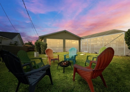 730 Se White Avenue - Photo 1