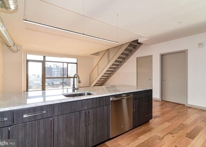 1125 Sansom Street - Photo 1