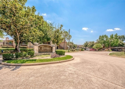 10555 Turtlewood Court - Photo 1