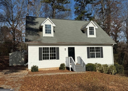 4825 Red Oak Drive - Photo 1