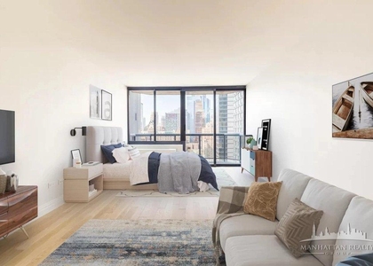 W 48th St - Photo 1