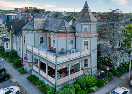 44 Webb Avenue - Photo 1