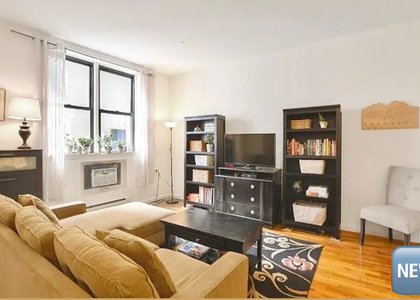 West 74th Street - Photo 1