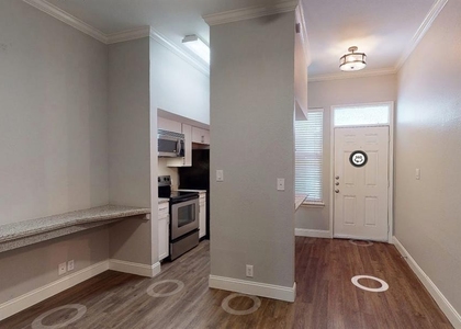 2814 Nueces St - Photo 1