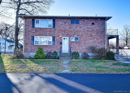 139 Phyllis Drive - Photo 1