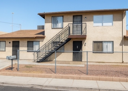 1900 Goldfield Street - Photo 1