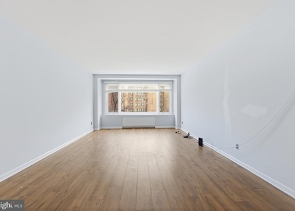 2475 Virginia Avenue Nw - Photo 1