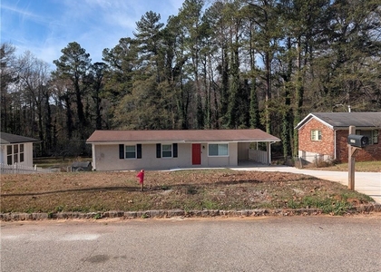 2435 Bouldercliff Way Se - Photo 1