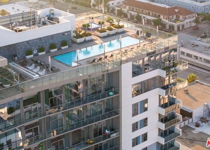 3033 Wilshire Boulevard - Photo 1