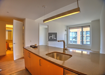 Spruce Street - Photo 1