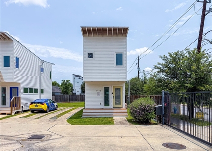 1416 Dumble Street - Photo 1