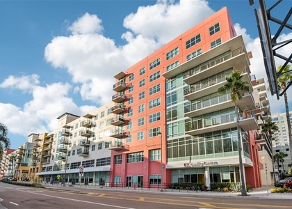 1208 E Kennedy Boulevard - Photo 1