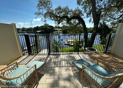 833 Paddleboard Court - Photo 1