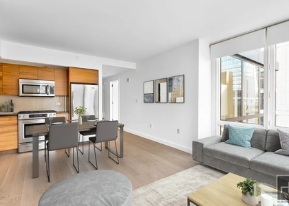 West 45 Street - Photo 1