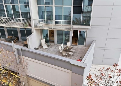 44 Peachtree Place Ne - Photo 1