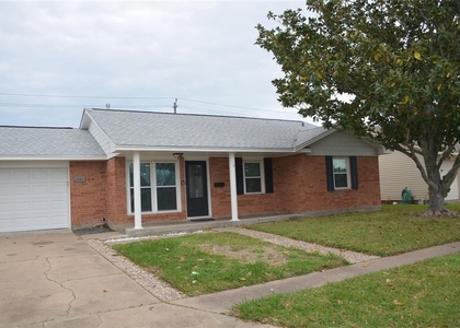 2806 Pine - Photo 1