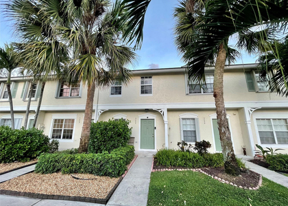 9914 Nw 56th Place - Photo 1