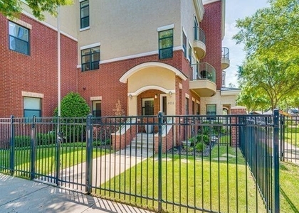 1207 Beaconsfield Lane - Photo 1
