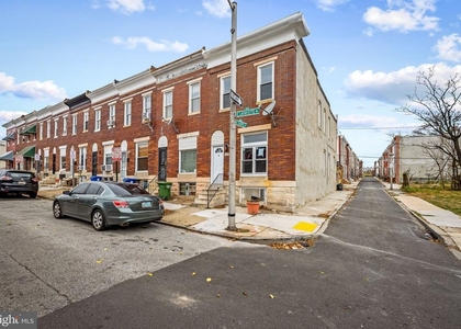 1918 E Lafayette Avenue - Photo 1