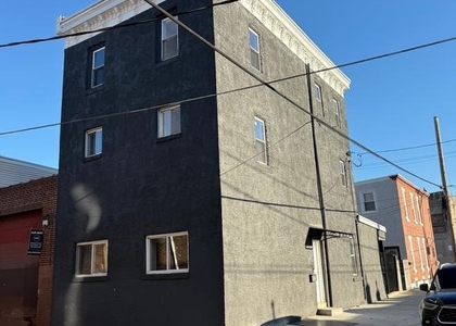 2537 E Auburn Street - Photo 1