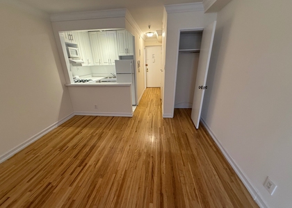 1570 First ave - Photo 1