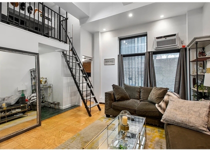 350 E 62nd St - Photo 1