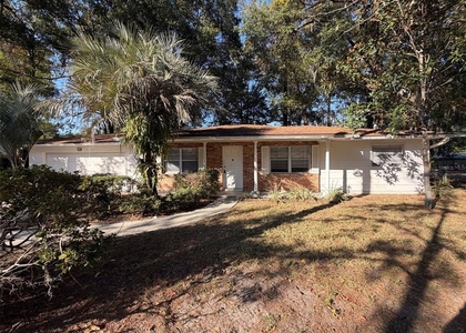 3146 Nw 46th Avenue - Photo 1