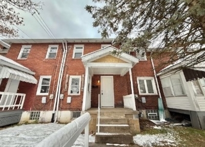 866 Vankirk St - Photo 1